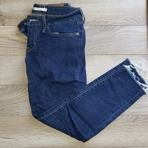 Levi's skinny cropped jeans